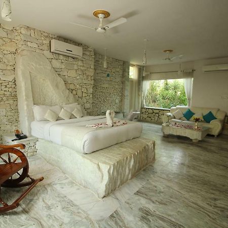 Lohagarh Fort Resort Kukas Zewnętrze zdjęcie