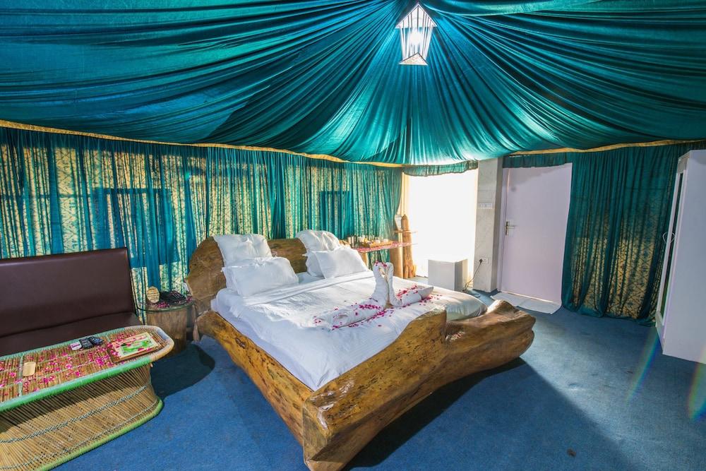 Lohagarh Fort Resort Kukas Zewnętrze zdjęcie