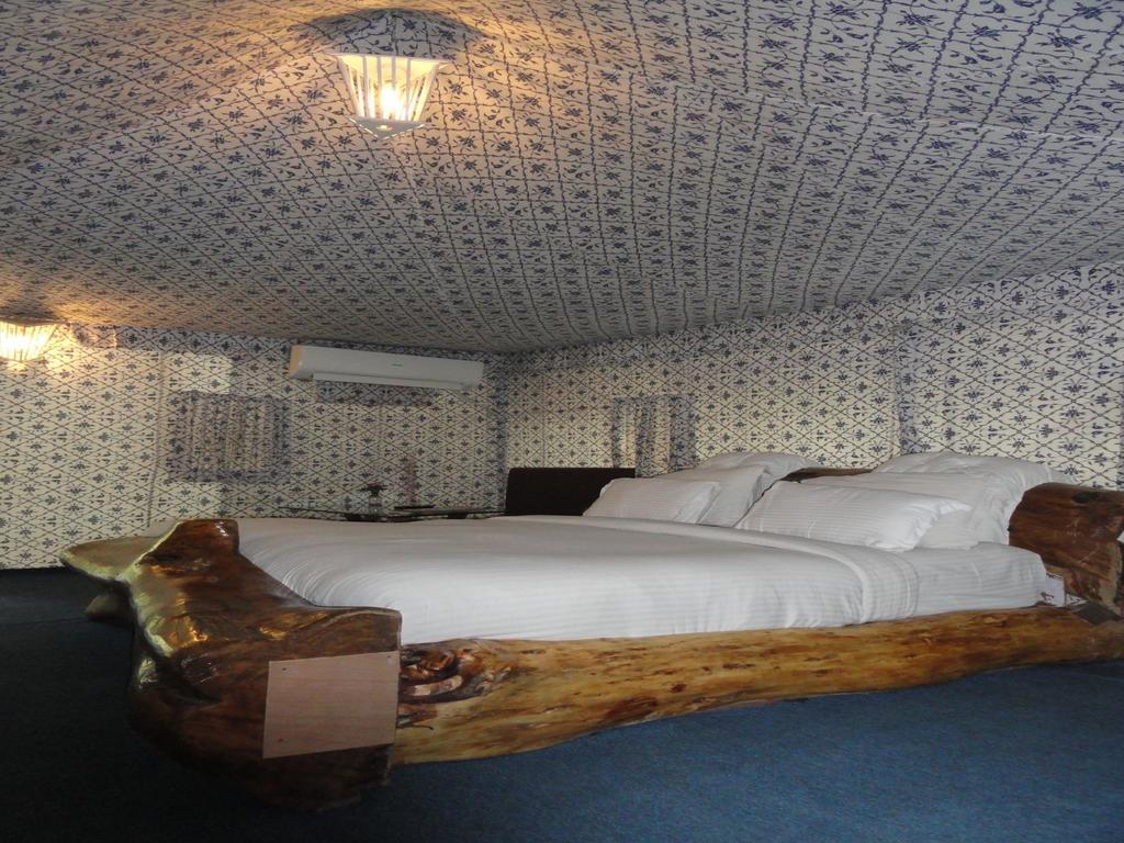 Lohagarh Fort Resort Kukas Zewnętrze zdjęcie