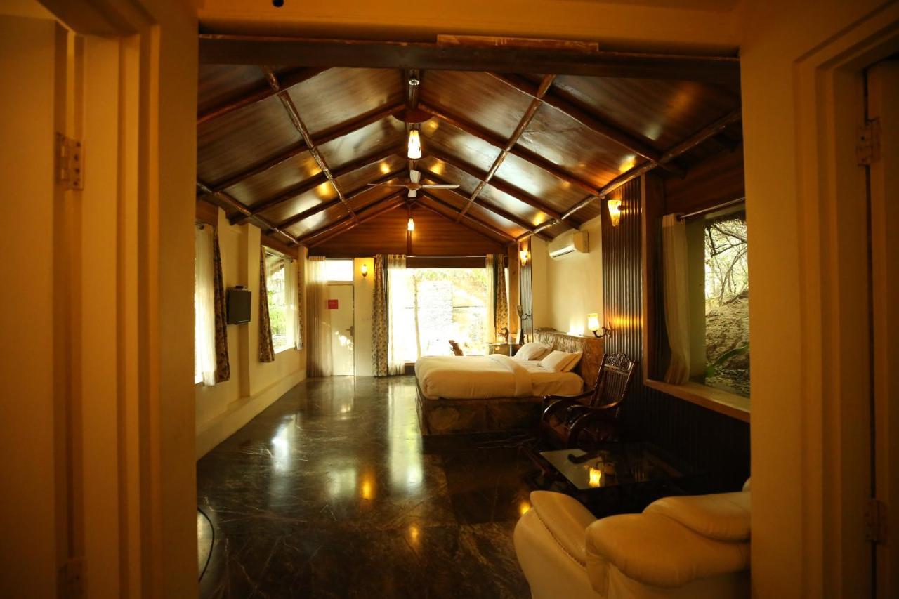 Lohagarh Fort Resort Kukas Zewnętrze zdjęcie