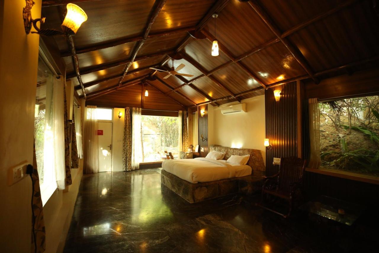 Lohagarh Fort Resort Kukas Zewnętrze zdjęcie