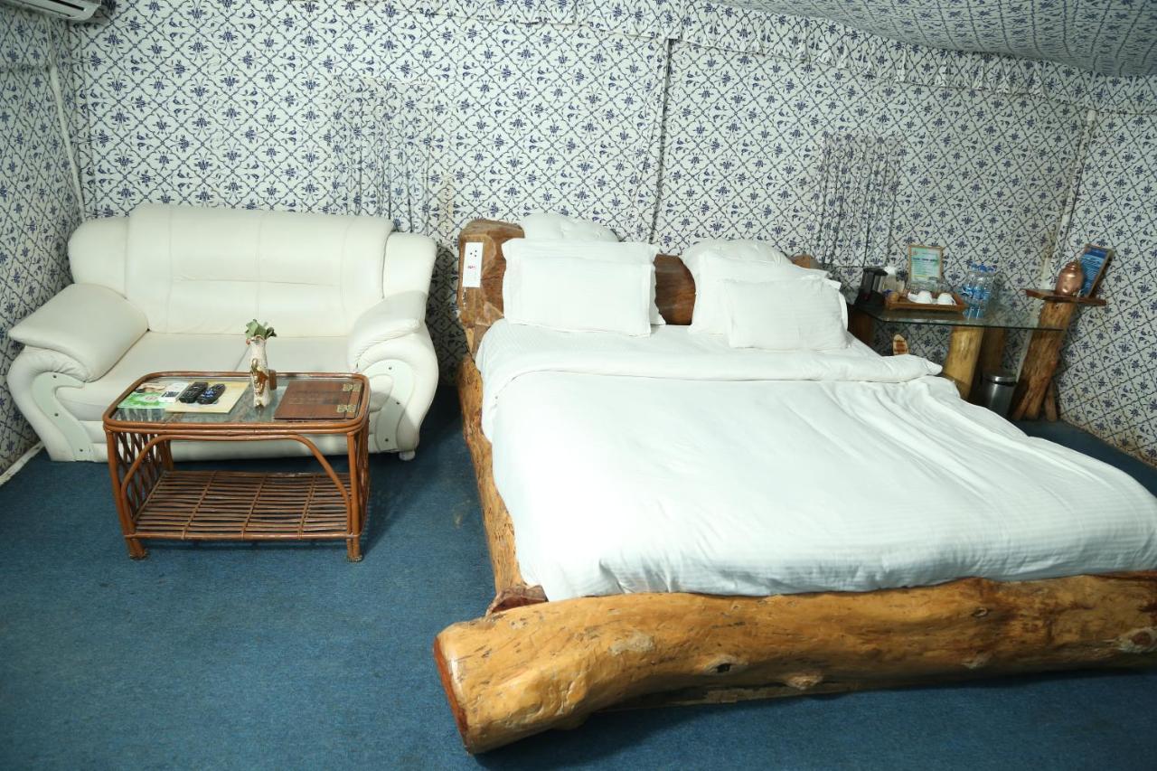 Lohagarh Fort Resort Kukas Zewnętrze zdjęcie